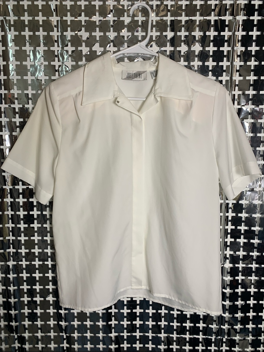 Josephine Women's Cream Short-Sleeve Button-Down Blouse